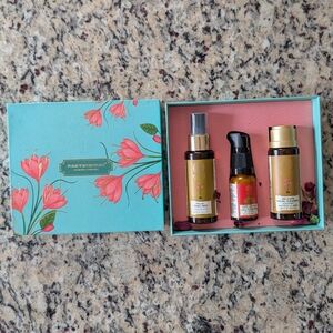 Forest Essentials~Natural Ayurveda~Morning Ritual For Glowing Skin(Trio)~New